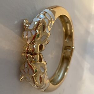 Lilly Pulitzer Leopard Clasp Bracelet.